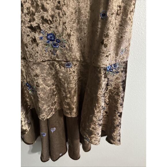 NWT Trish Scully Velvet Dress w/ 3D Floral Neckline — Women’s Size 8 - Picture 3 of 9